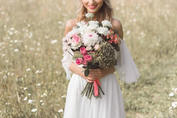 Le langage des fleurs : quelle signification pour votre bouquet de mariée ?