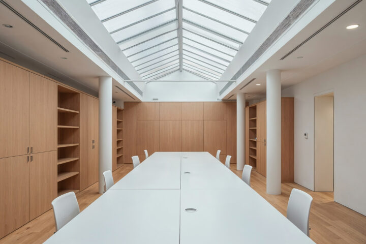 Aménagement de bureau : l&rsquo;utilité de la cloison en plaques de plâtre