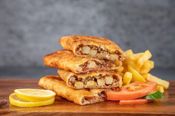 Sauce blanche ou algérienne : le grand débat des amateurs de kebab