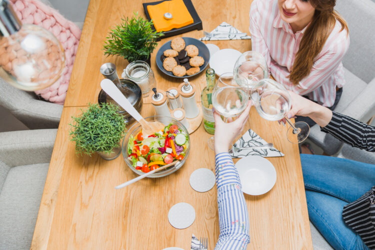 Comment devenir l&rsquo;hôte parfait en 10 leçons faciles
