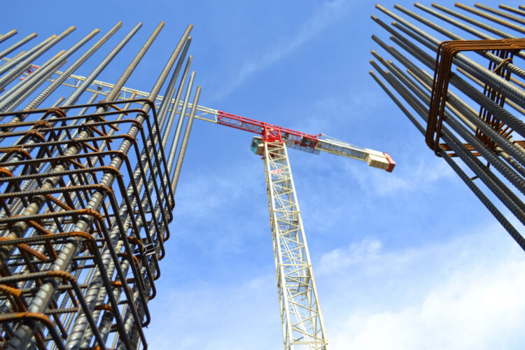 Grue à montage automatisé : un atout pour construire plus vite