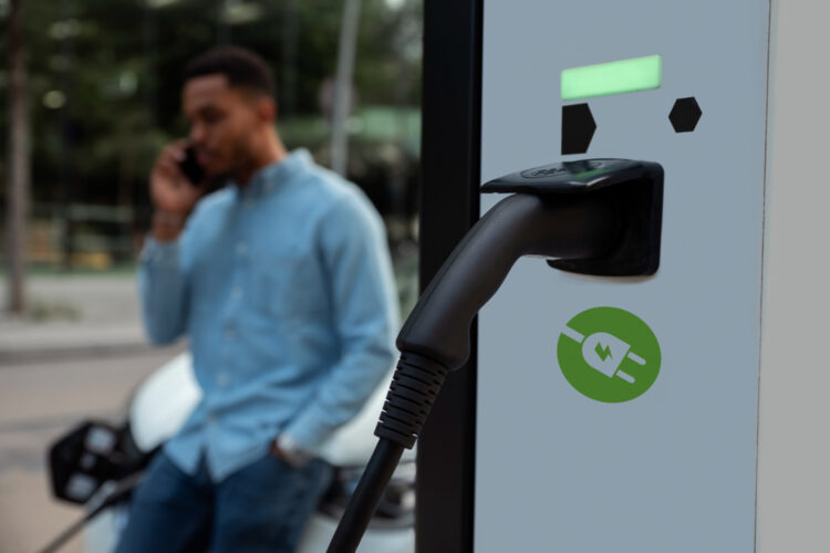 Borne de recharge : charge normale au bureau : avantage salarié