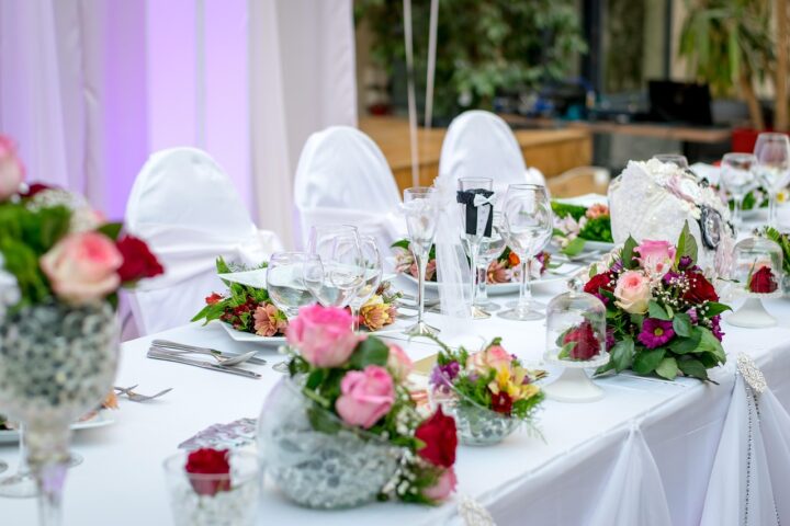 Comment créer un centre de table floral soi-même comme un pro