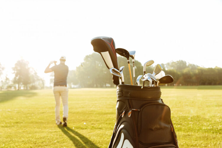 Week-end golf : comment organiser un séjour entre parcours et moments de détente ?