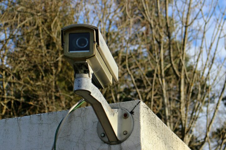 Vision nocturne, détection de mouvement: les fonctionnalités d&rsquo;une bonne caméra