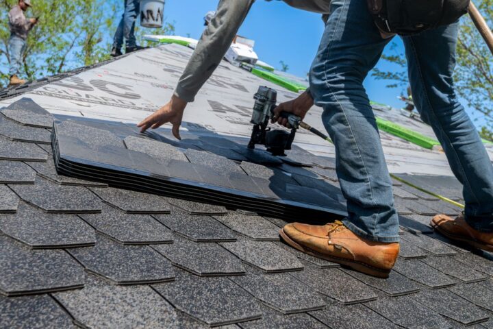 Débarras d&rsquo;isolants et laines minérales usagées lors de la rénovation de toiture